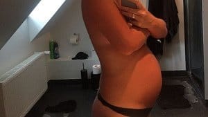 21 weeks pregnant with twins