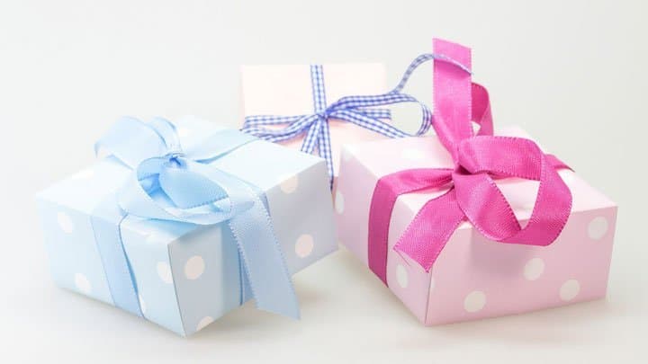 Twin baby shower gifts