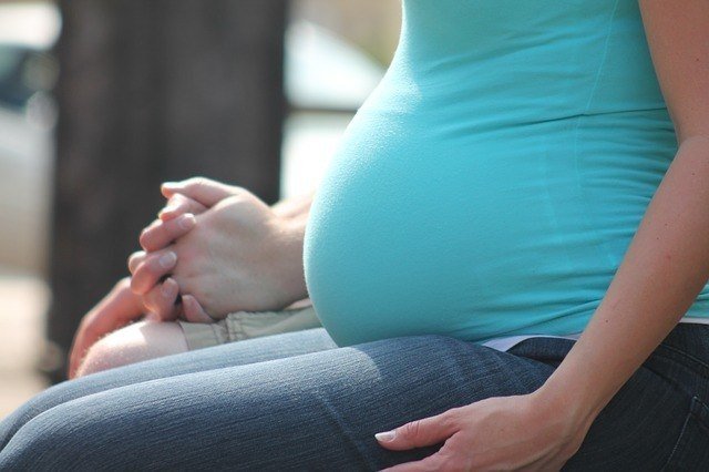 Giving birth to twins