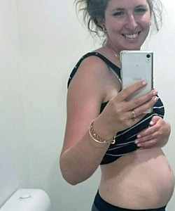 twin pregnancy belly