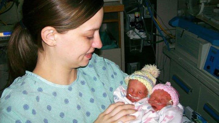 twins born at 30 weeks